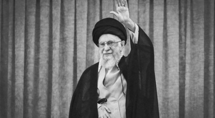 امام خامنه‌ای، رهبر مسلمانان جهان به شهادت رسیدند