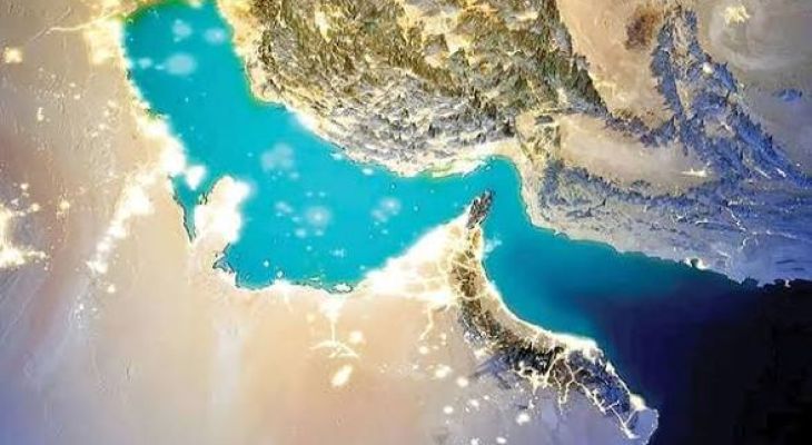 مدیریت هوشمند تنگه هرمز ادامه دارد