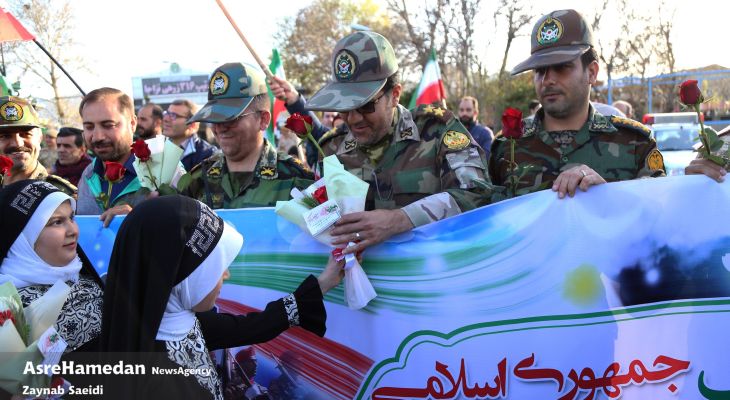 کاروان خودرویی در آستانه روز ارتش در همدان