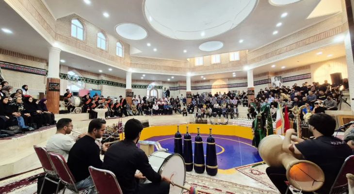 طنین ضرب مرشد در عزاداری پهلوانان نهاوند