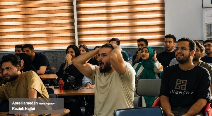 همدانی‌ها پای تماشای جدال فوتبال ایران و مصر
