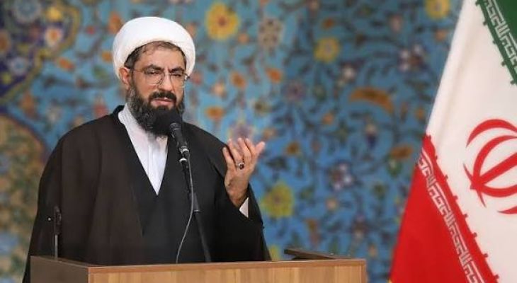 ملت ایران با ایمان مقابل استکبار ایستاده است